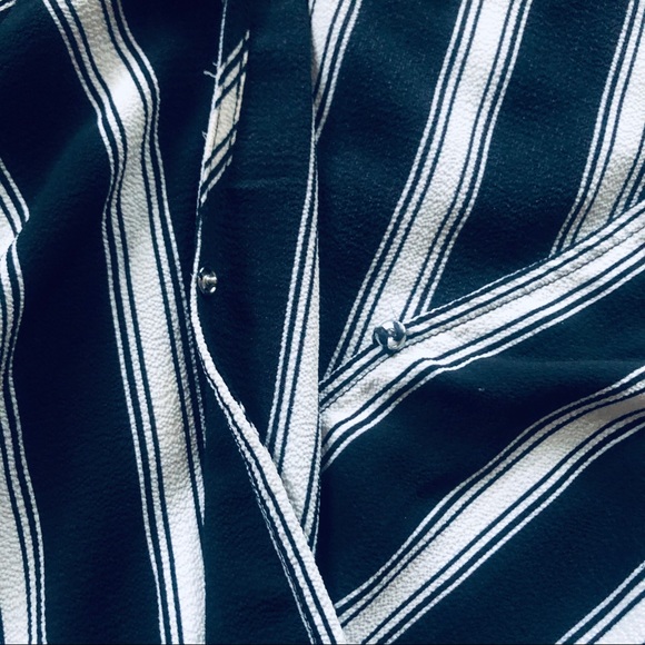 Mimi Chica • Striped Romper - Picture 4 of 5